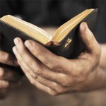 bible_in_hands